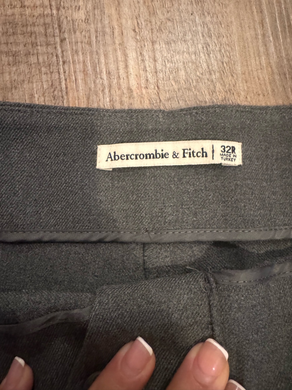 Abercrombie High-Rise Slim Straight Tailored Pants in Charcoal Gray - size 32 - Picture 6 of 7